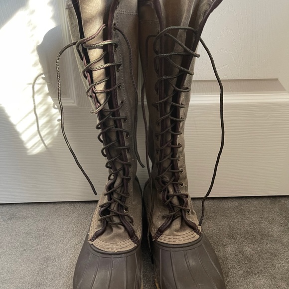 L.L. Bean Shoes - L.L.Bean Women’s Signature Waxed Canvas Boot